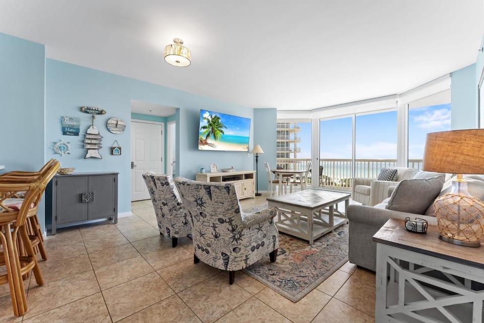 Panoramic Views and Private Beach House in Destin
