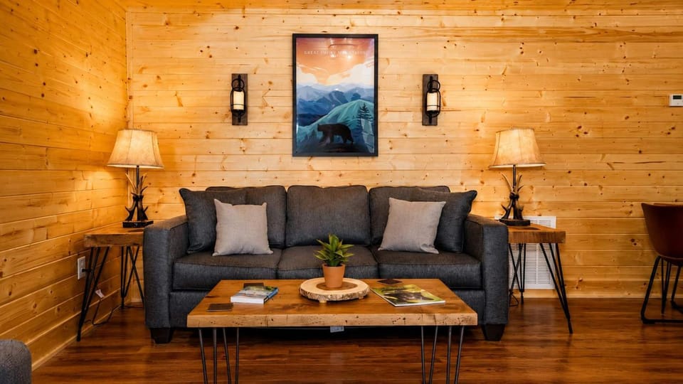 Mountain Views at Dolly's Castle Unit 5 Apartment in Sevier County
