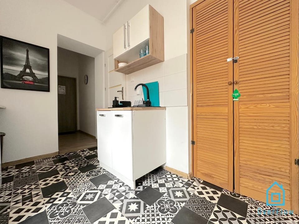 Queem Studio 10 min to Old Town Gdansk Apartment in Gdansk