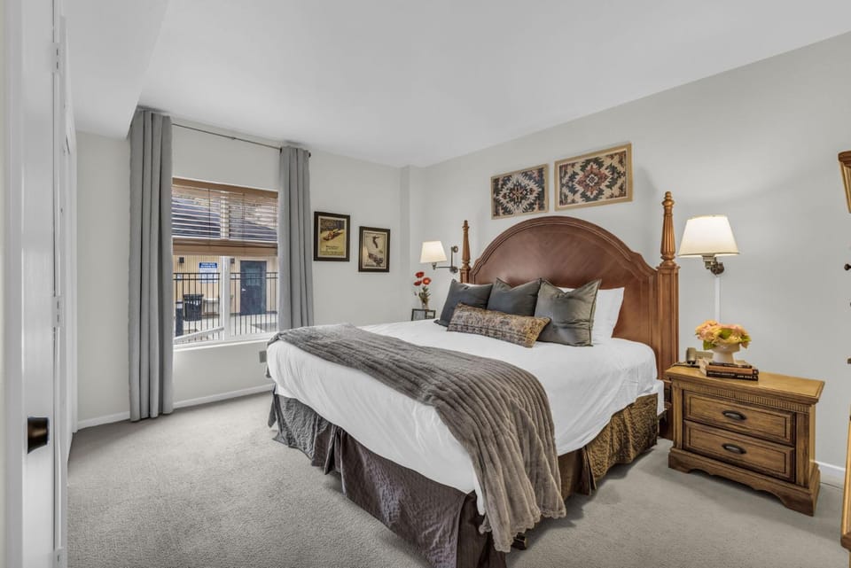 2BR Condo Walk to Ski Lift Downtown House in Park City