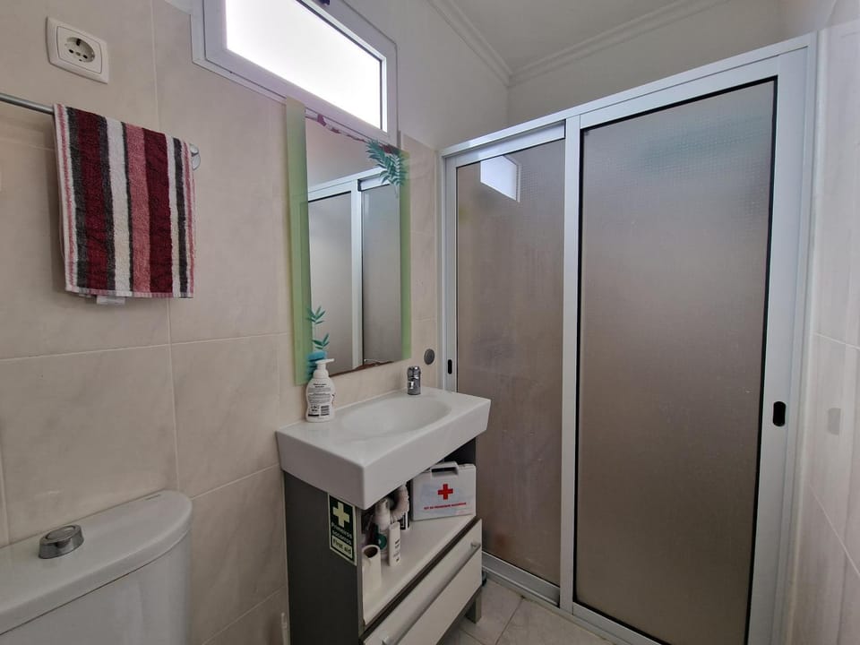 Shower, Bathroom