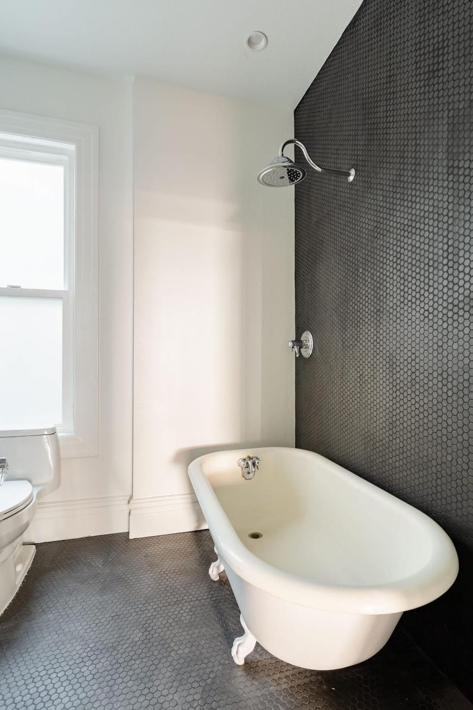 Stay Portland - 1BR - Walk to Coffee, Brews & NW 23rd Shops Apartment in Portland