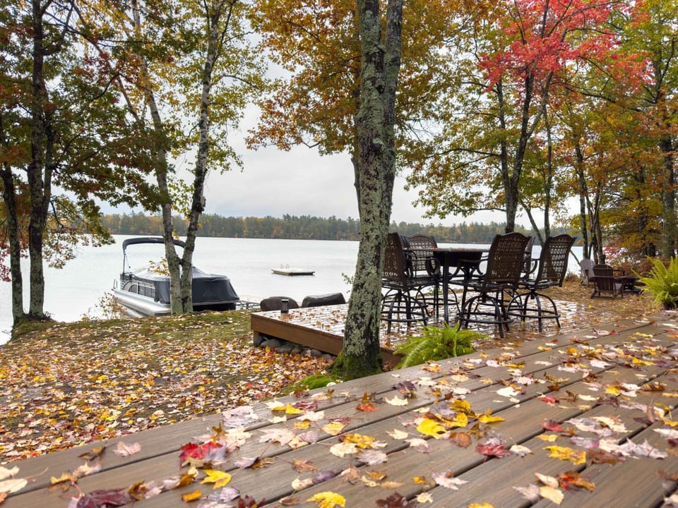Wausau Cabin on Twin Bear Lake by arc Vacation Rentals Cabin in Iron River