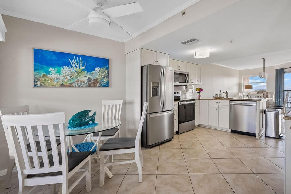 Sunrise Resort PH3 House in Saint Pete Beach