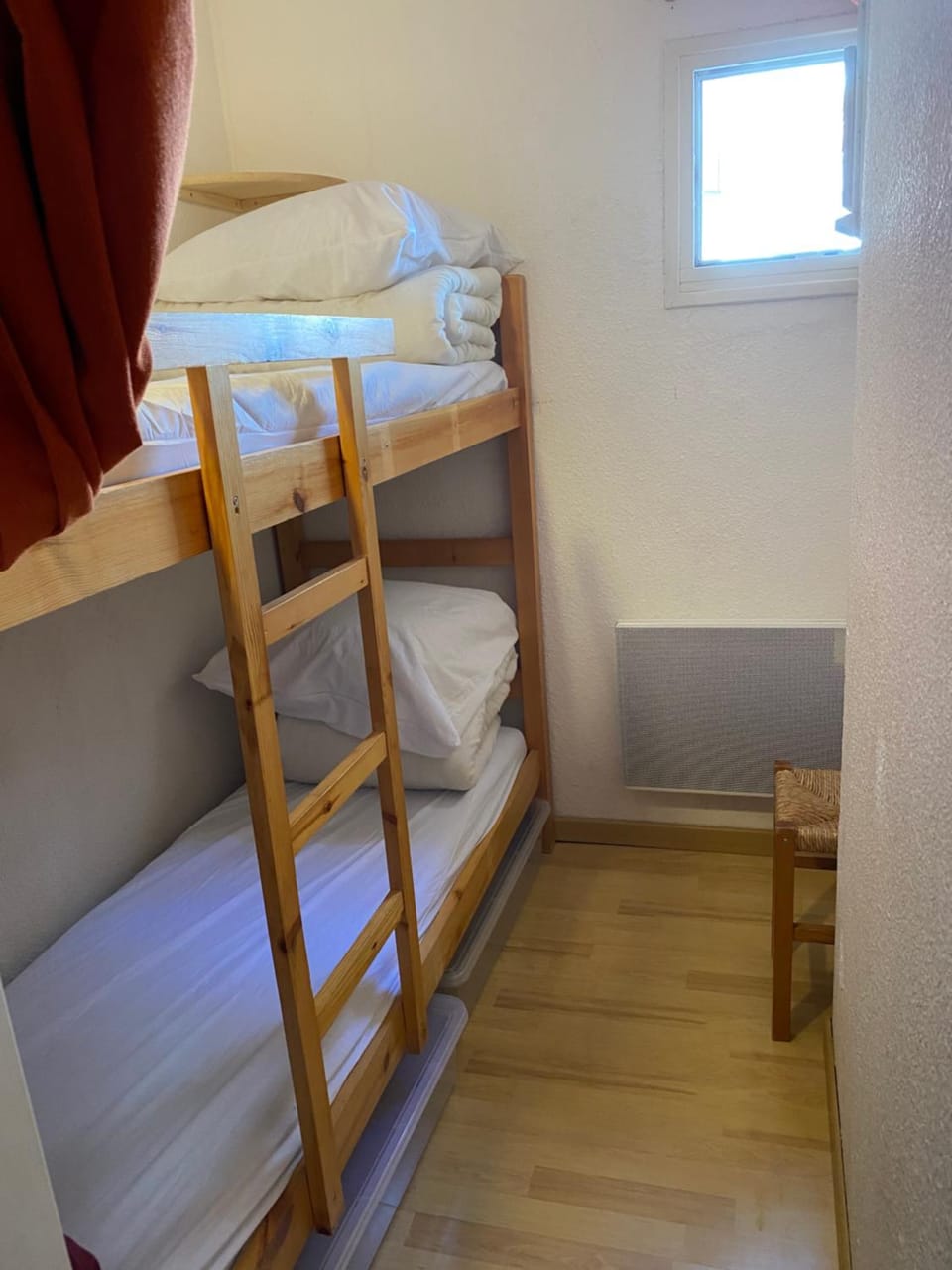 Photo of the whole room, Bedroom, bunk bed