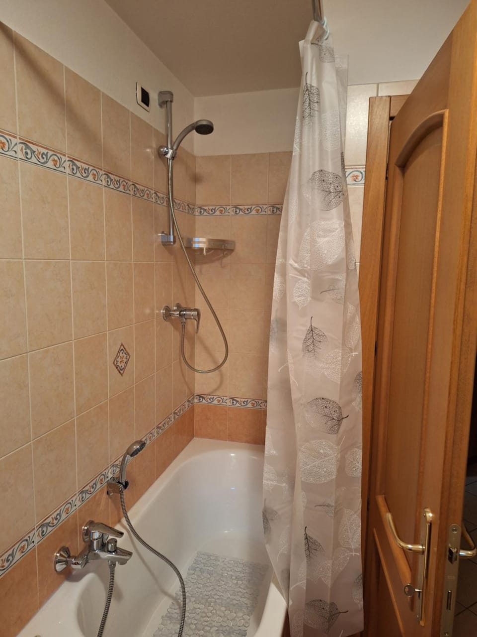Shower, Bath