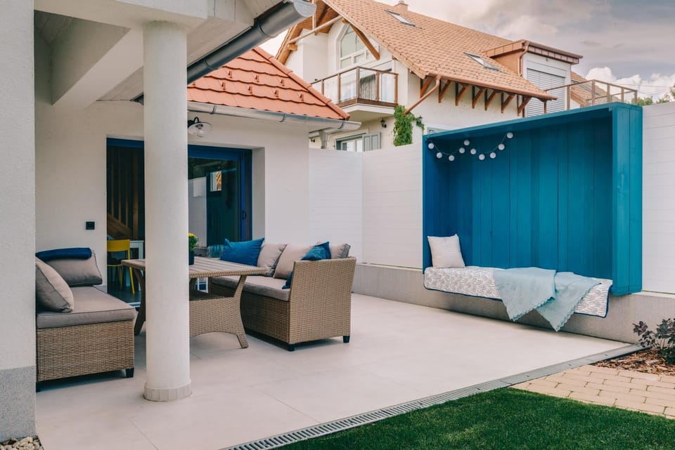 Garden, Balcony/Terrace