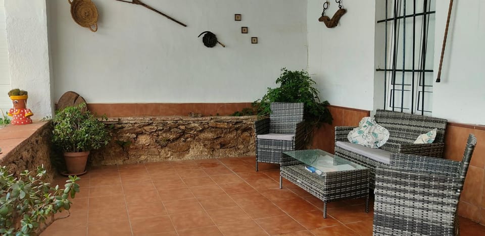 La Parrita House in Sierra Norte de Sevilla