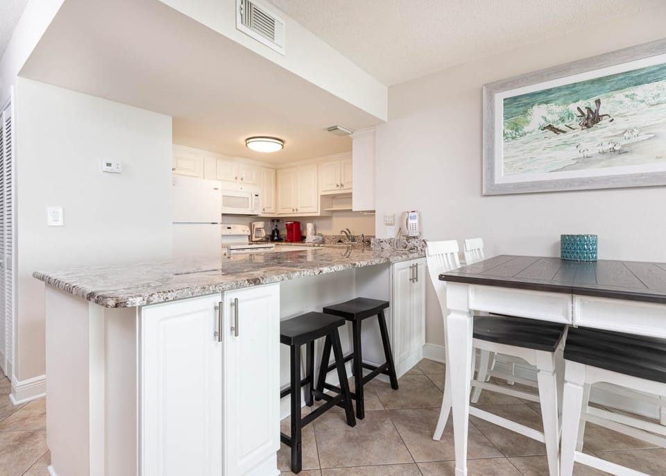 Island Winds West 2723-4 Apartment in West Beach