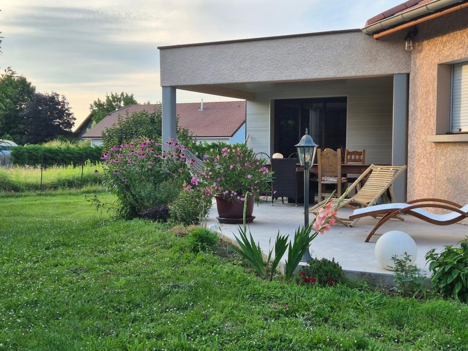 Property building, Garden, Garden view