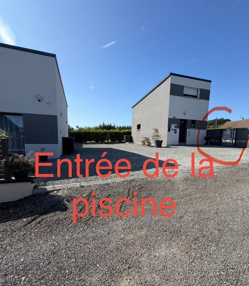 Maison Rozanna 2 personnes Capsule hotel in Barneville-Carteret