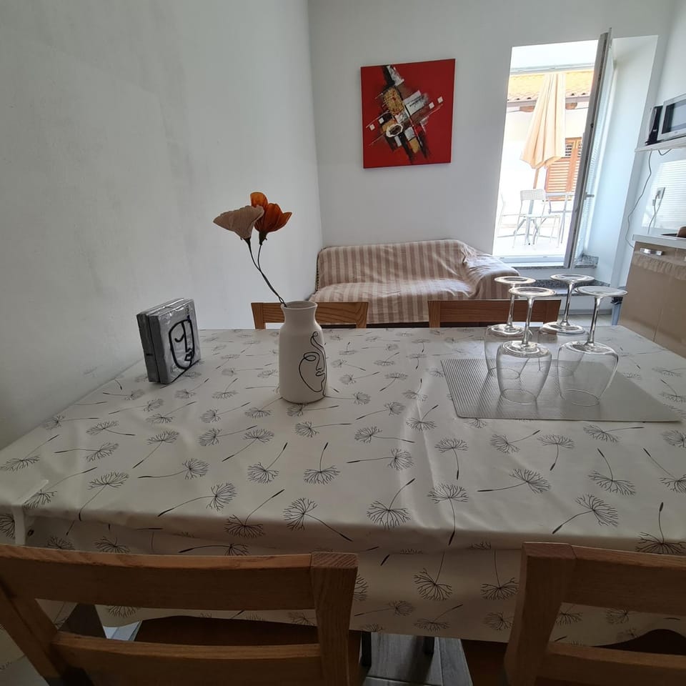 Dining area, Dinner