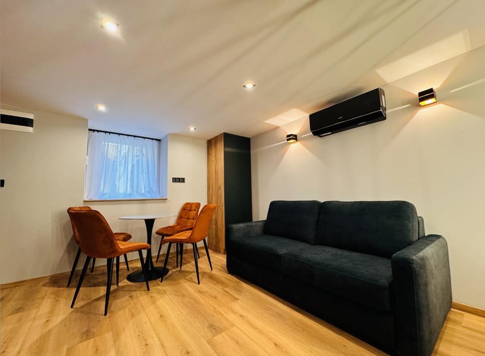 G15 City Centre Stylish Flat Apartment in Budapest