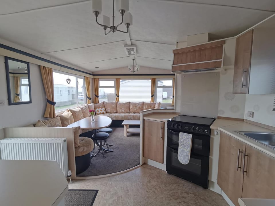 Snowdonia Holiday Sea Beach and Mountains view Campground/ 
RV Resort in Wales