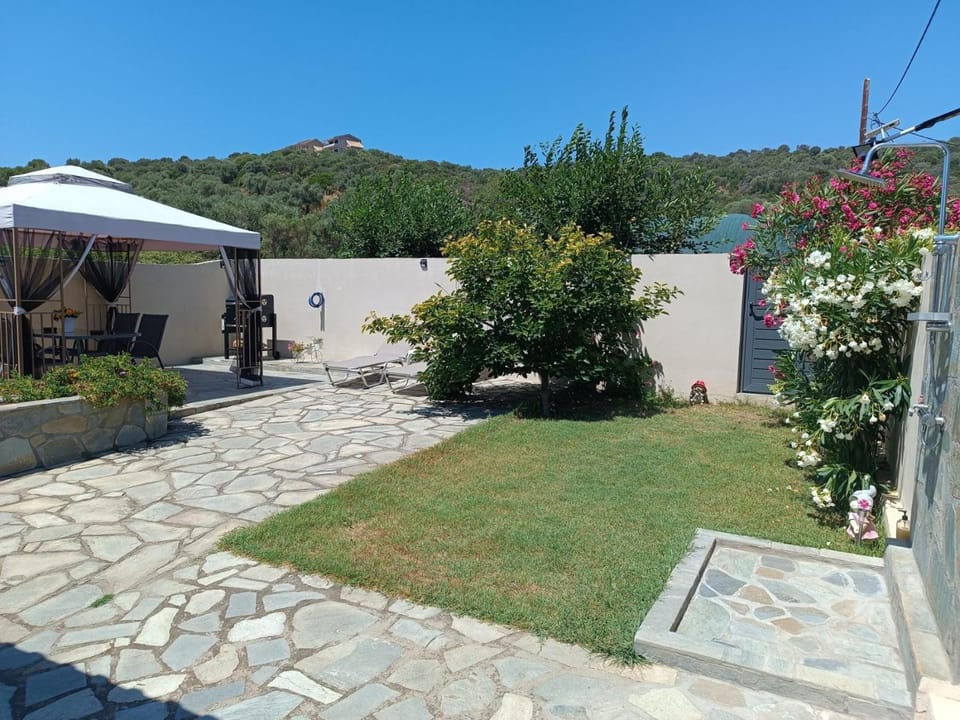 Property building, Garden view, Mountain view