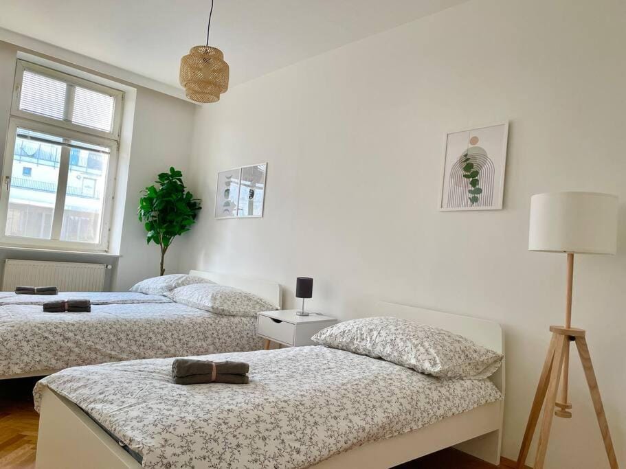 110m2 Stylish 4 Bedroom Apartment Apartment in Vienna