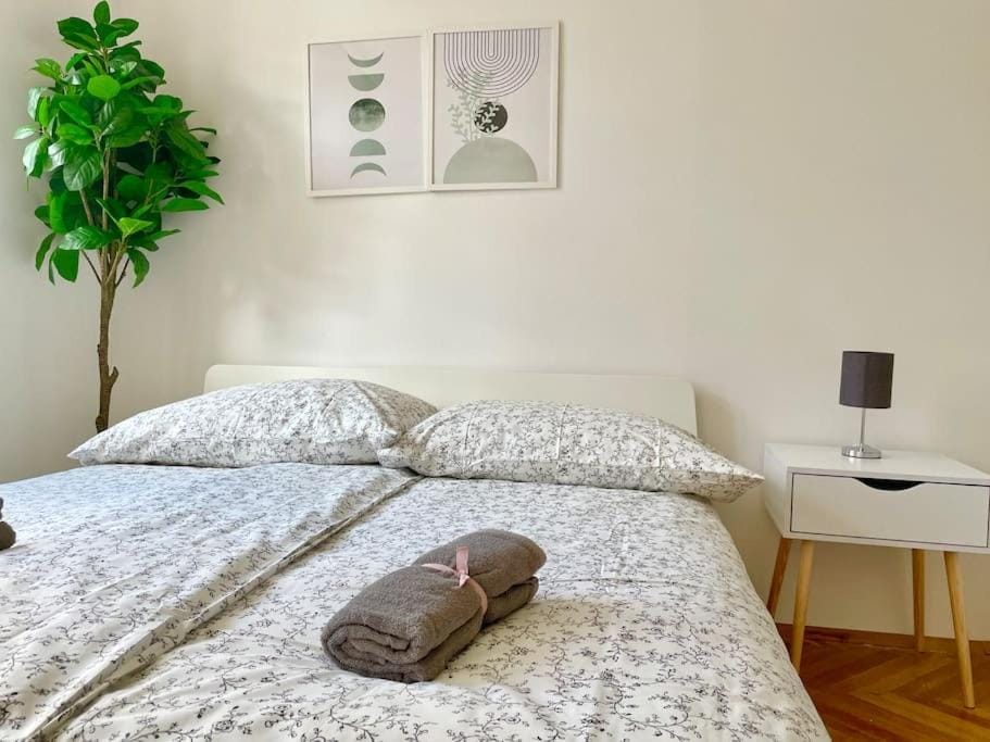 110m2 Stylish 4 Bedroom Apartment Apartment in Vienna