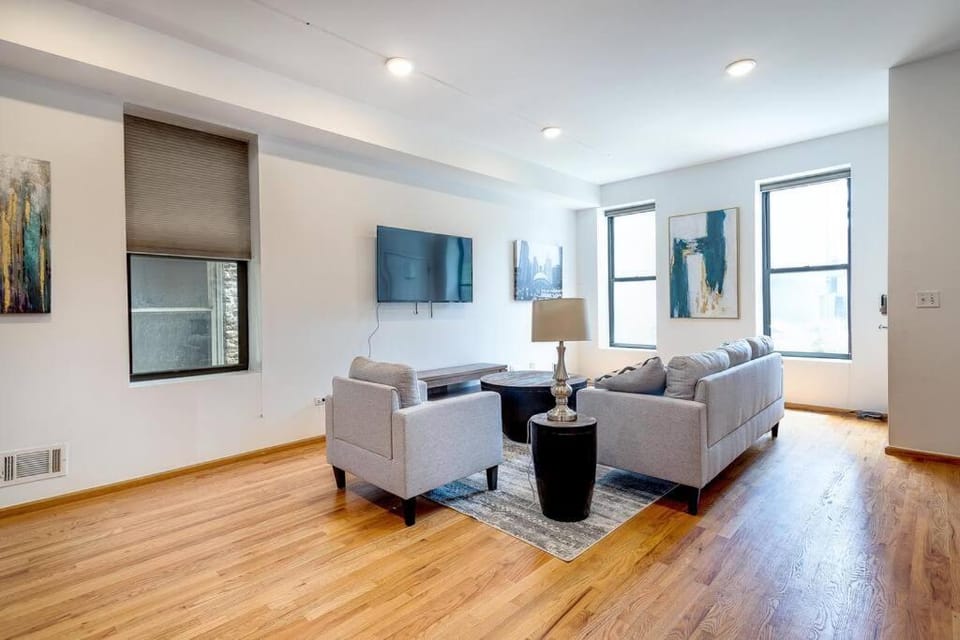 Goose Island Central Downtown Prime Location with access to patio CHI - 1 Apartment in Chicago