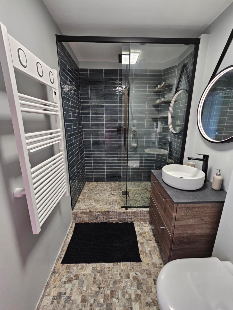 Shower, Toilet, Bathroom, hair dryier