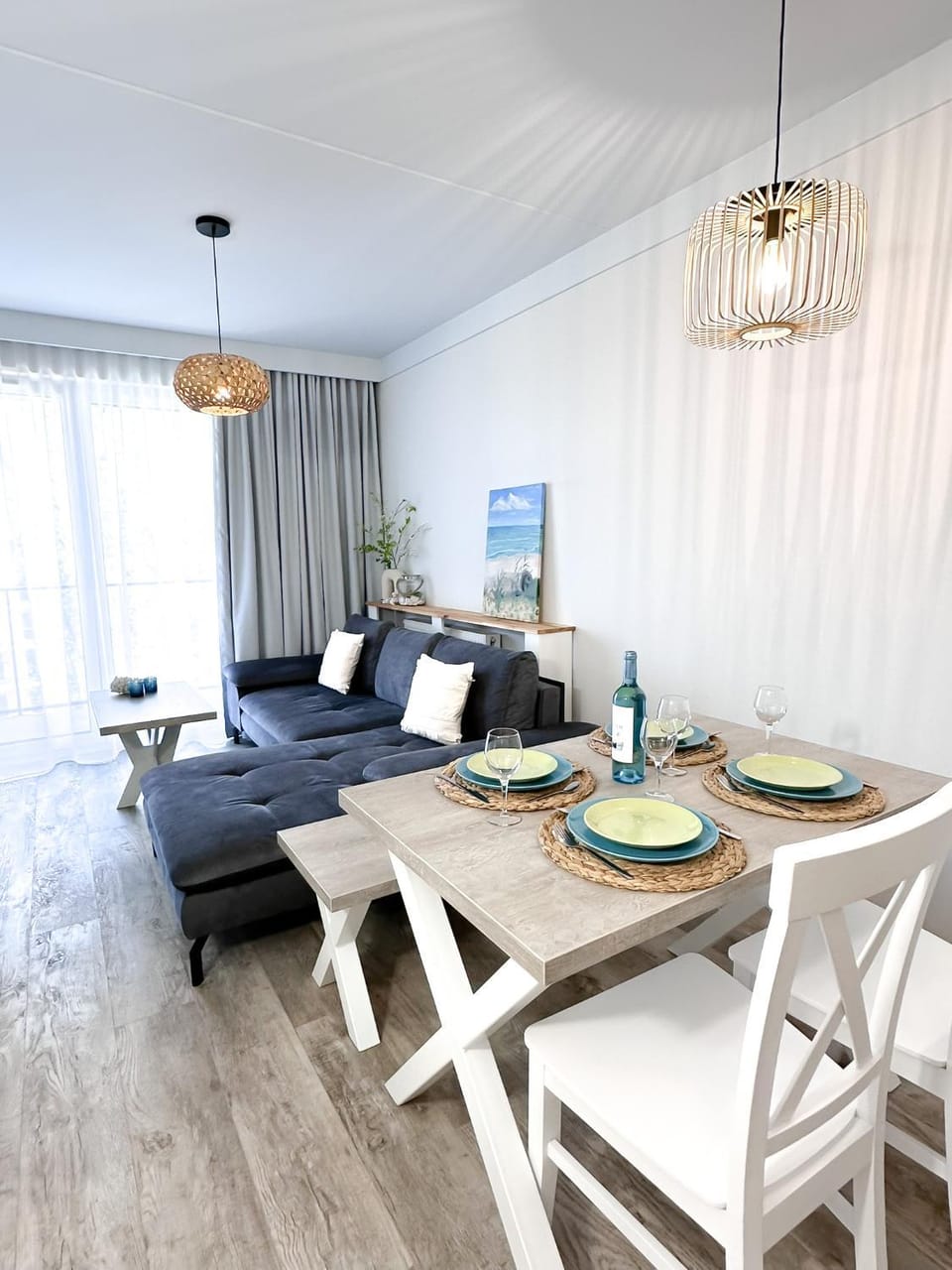 Living room, Seating area, Dining area