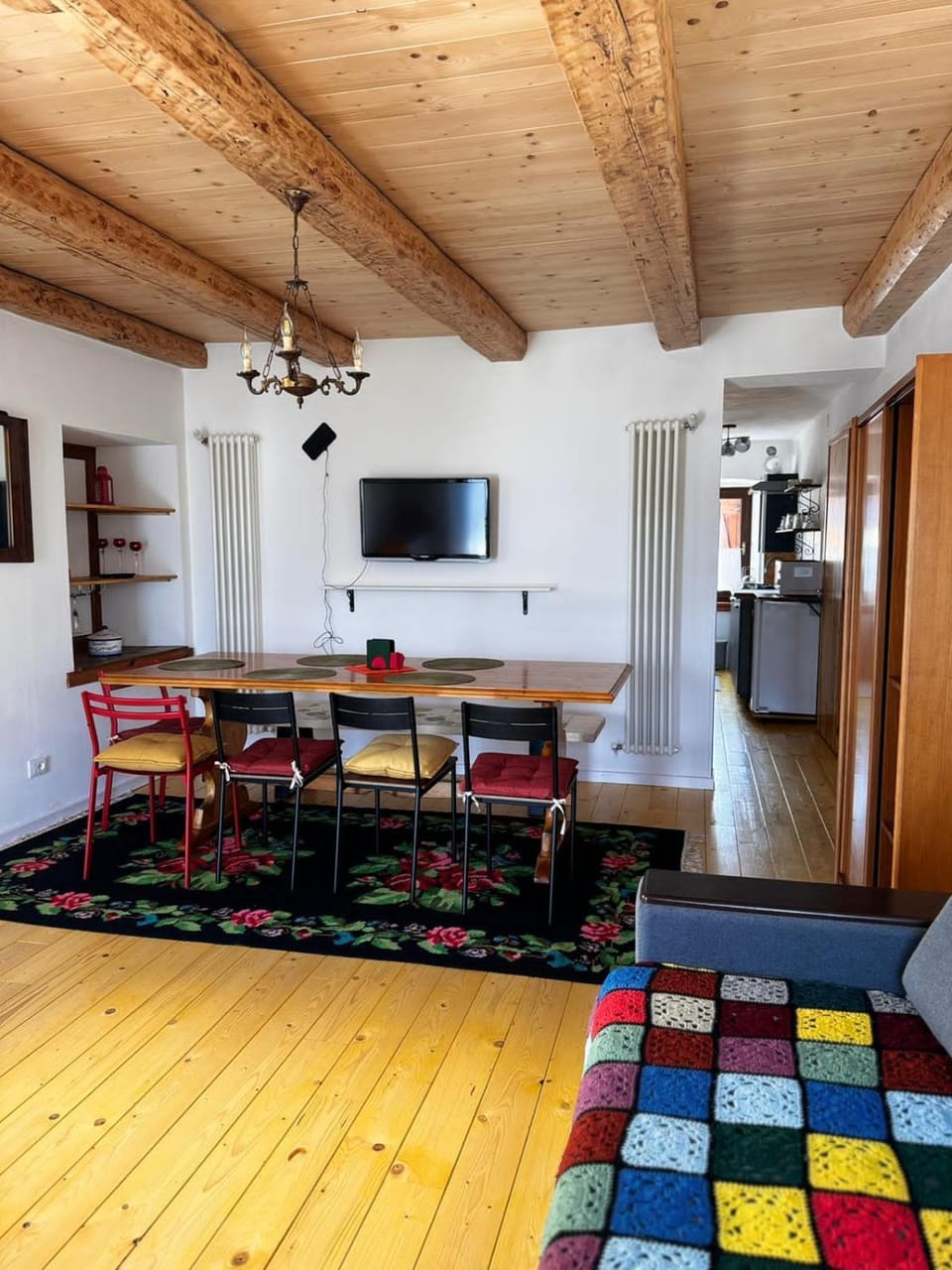 Communal lounge/ TV room, TV and multimedia, Kitchen or kitchenette, Living room, Dining area