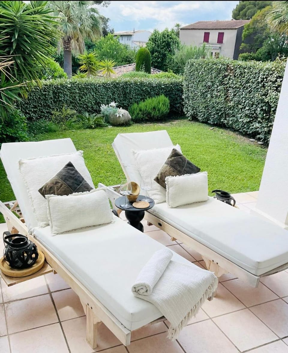 T2 RDJ La Louvière Saint Raphaël front de mer Apartment in Saint-Raphael