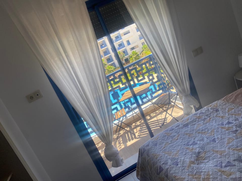 Appartement piscine à 2min de la plage, CostaMar Martil Apartment in Tangier-Tétouan-Al Hoceima