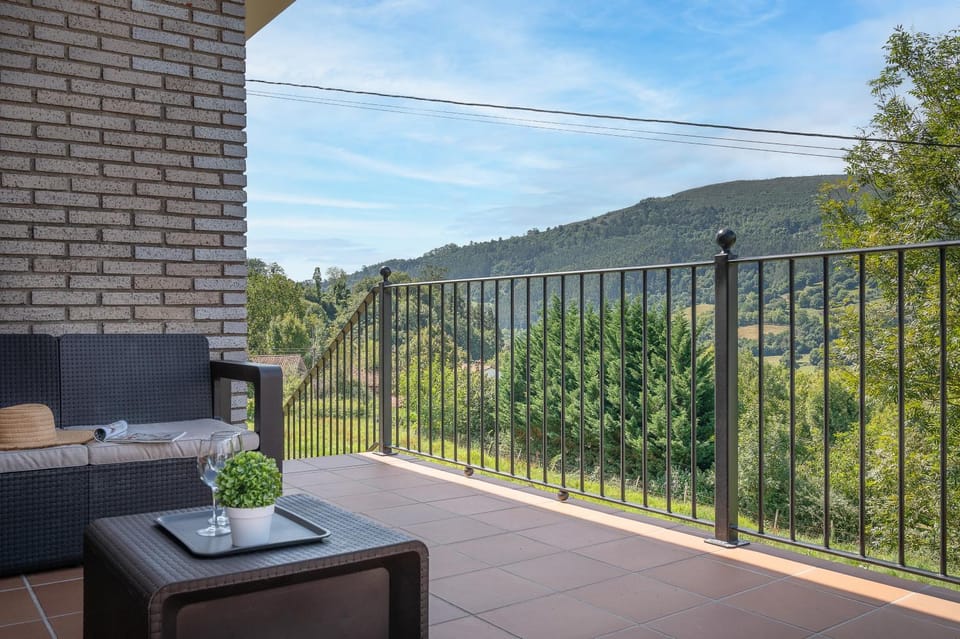 La Casuca de Barcena House in Cantabria