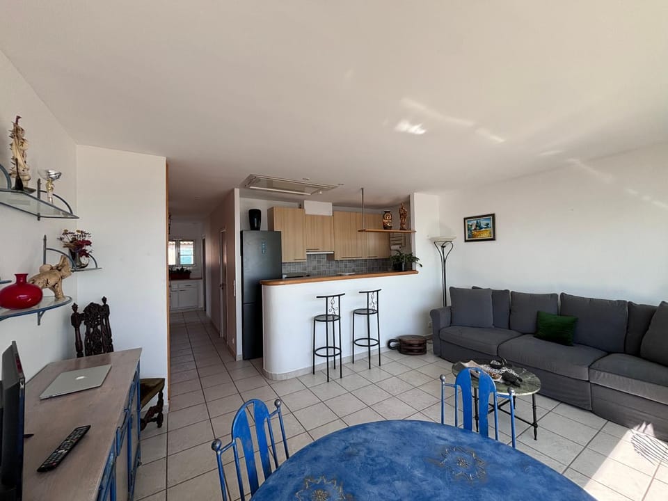 Appartement front de mer, plage vue mer Apartment in Grimaud