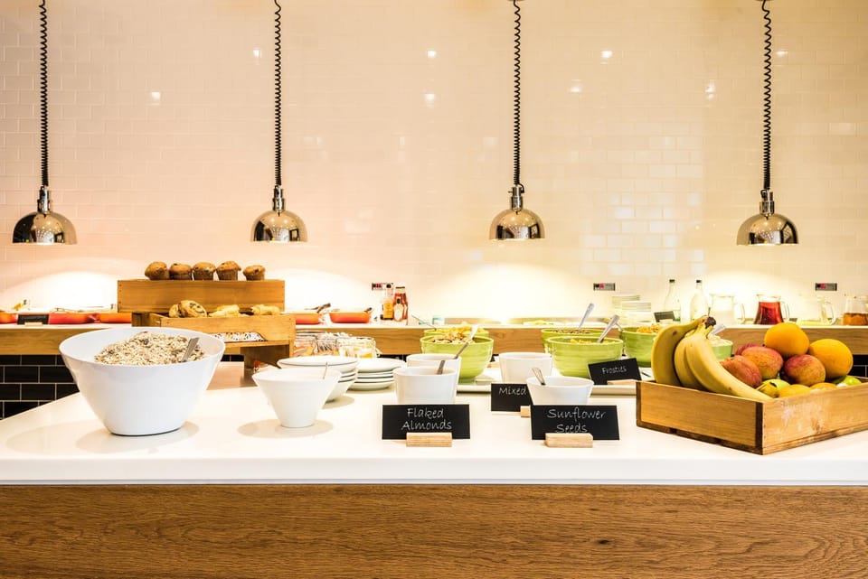 Restaurant/places to eat, Dining area, Breakfast, Continental breakfast, Buffet breakfast, English/Irish breakfast