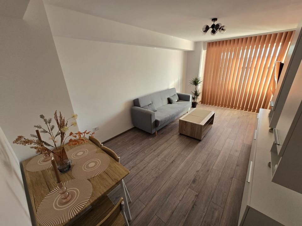 Living room, Photo of the whole room, Seating area