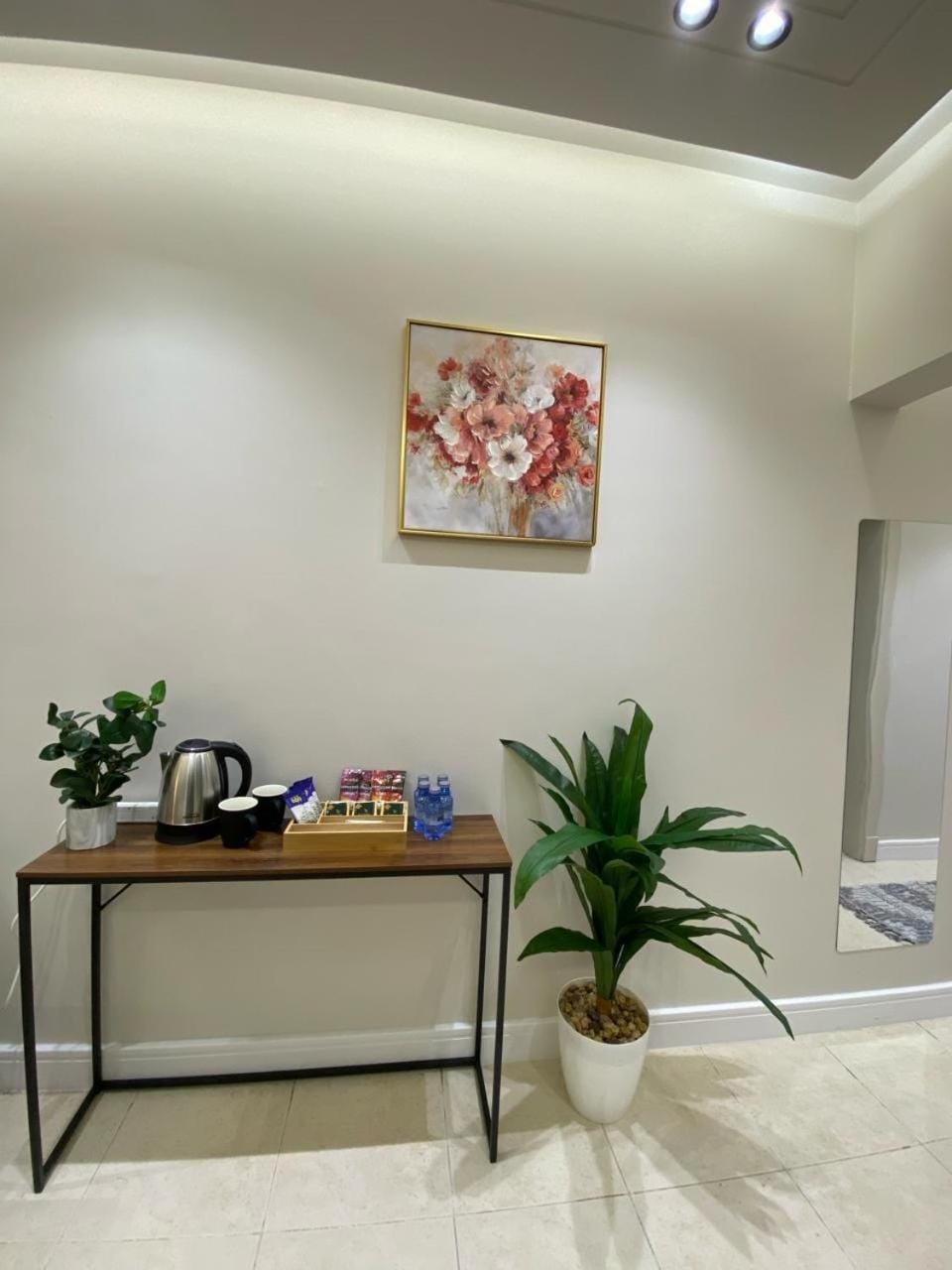 Coffee/tea facilities, Food and drinks