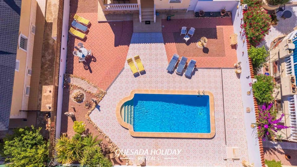 Bird's eye view, Swimming pool