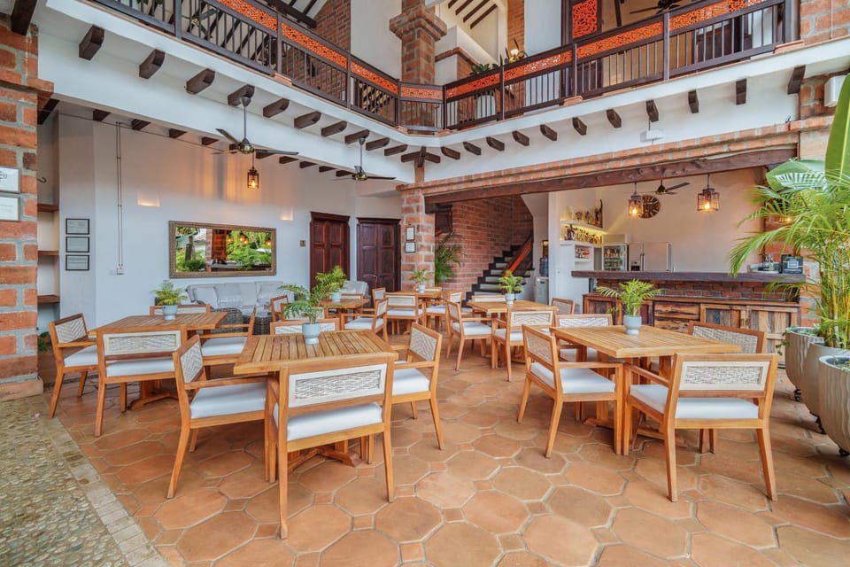 Restaurant/places to eat, Banquet/Function facilities