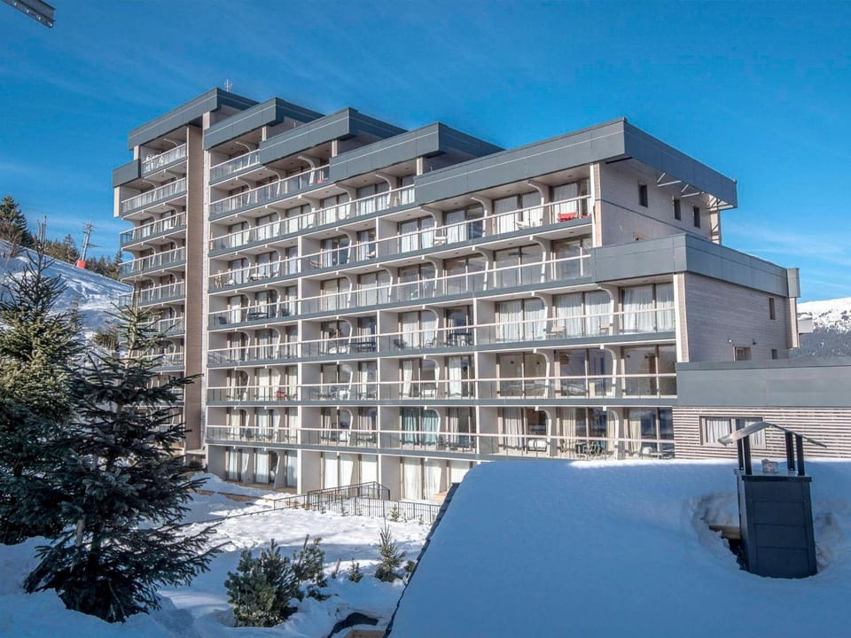 Appartement spacieux avec jacuzzi, Courchevel - FR-1-562-79 Apartment in Saint-Bon-Tarentaise