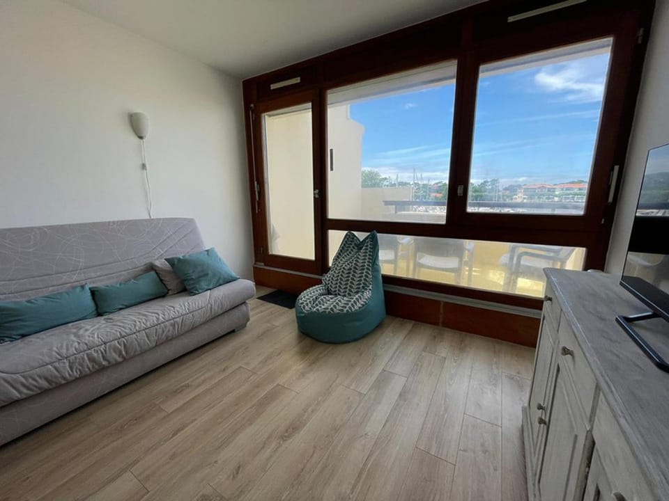 Charmant Studio Rénové au Port de Capbreton - Idéal Pour 4 Pers. - FR-1-413-247 Apartment in Capbreton