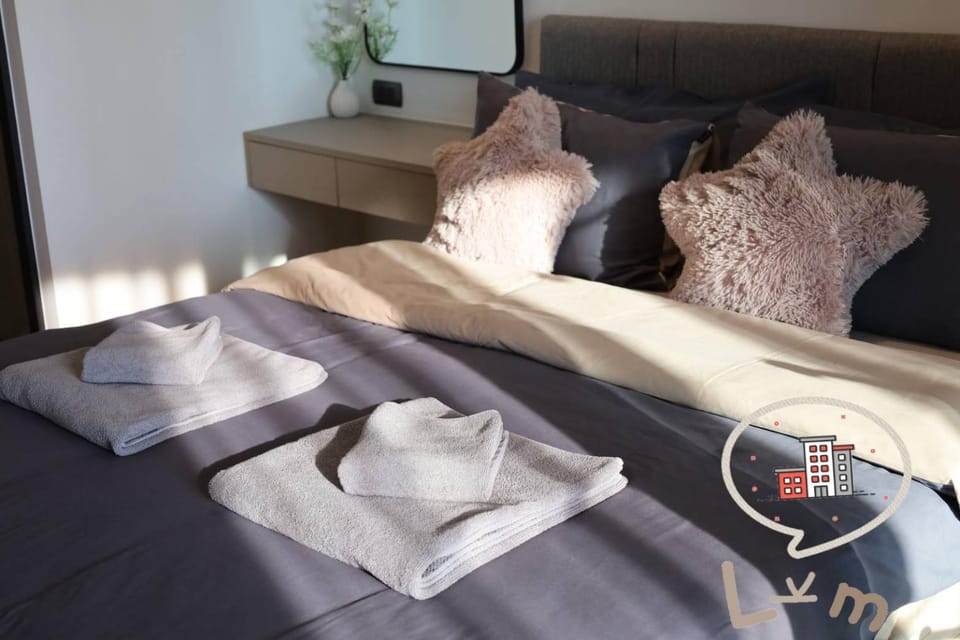 Bed, Photo of the whole room, Bedroom, furniture