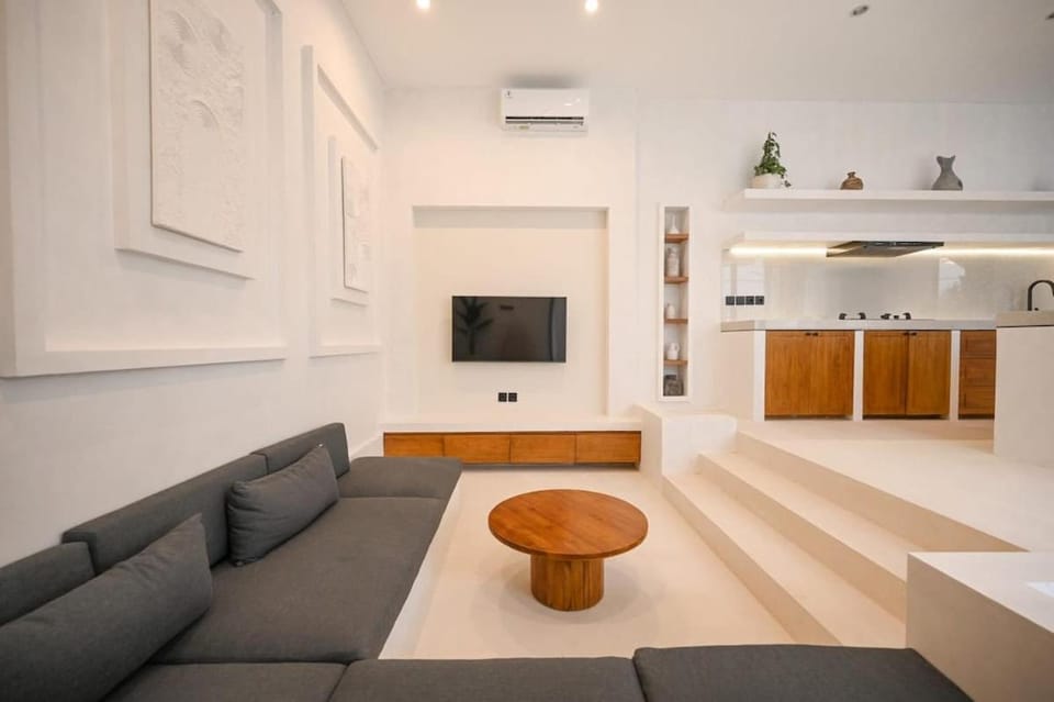 2BR Private Villa Familia, in Babakan Canggu Villa in North Kuta