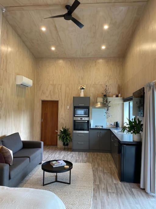 TV and multimedia, Kitchen or kitchenette, Living room, Photo of the whole room
