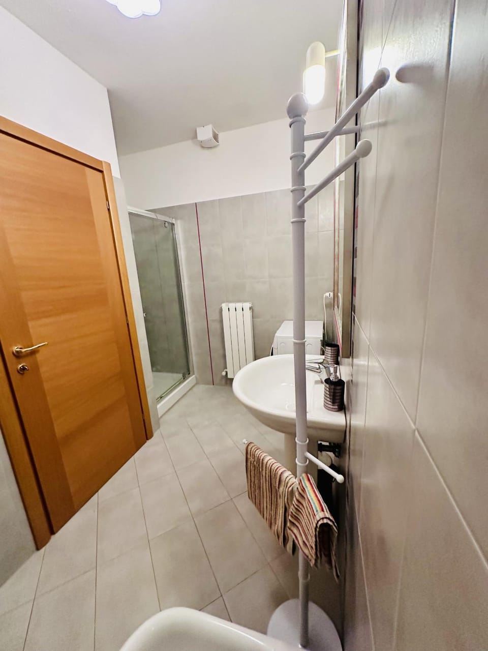 Appartamento con aria condizionata e corte privata a 5 minuti a piedi dal mare Apartment in San Benedetto del Tronto