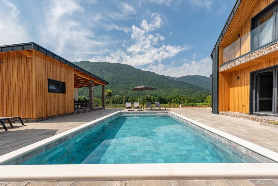 Villa Korina - Mountains, Tranquility, and Comfort Villa in Zadar County