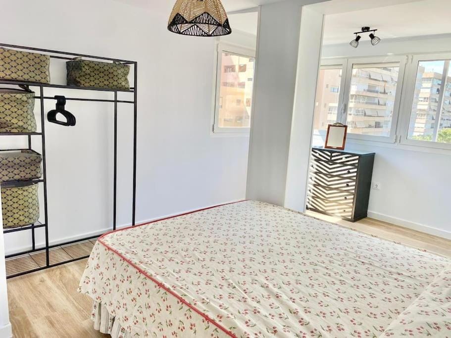 Aitana Playa de San Juan piscina, Aire Ac, Parking Apartment in Alicante
