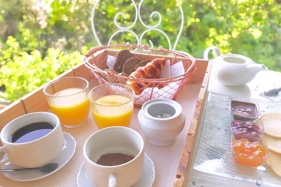 Day, Coffee/tea facilities, Food and drinks, Food, Breakfast, Continental breakfast, Drinks