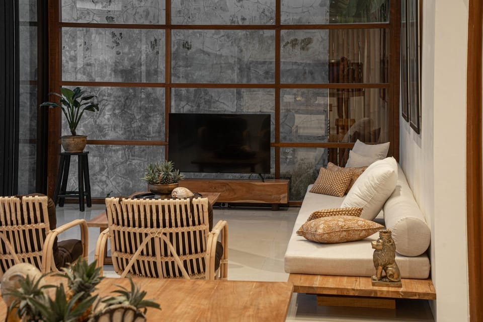 Communal lounge/ TV room, TV and multimedia, Living room, Seating area