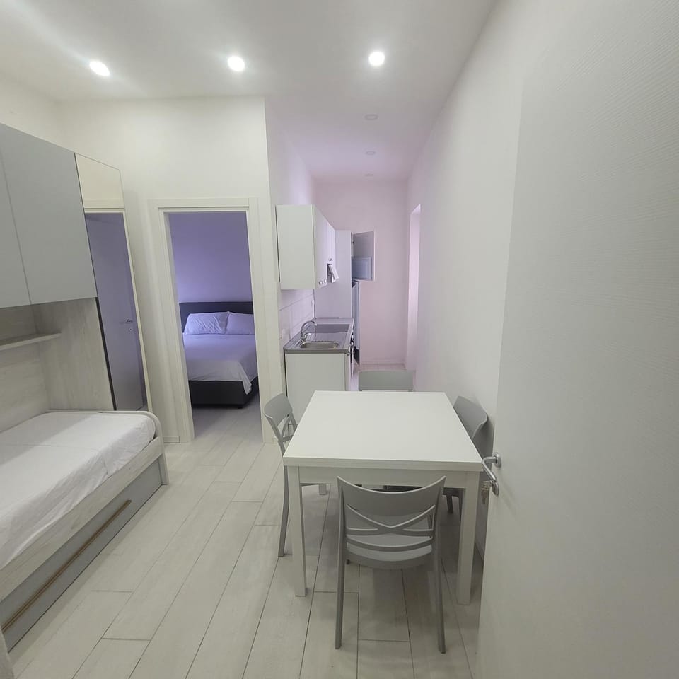 Dining area, Bedroom