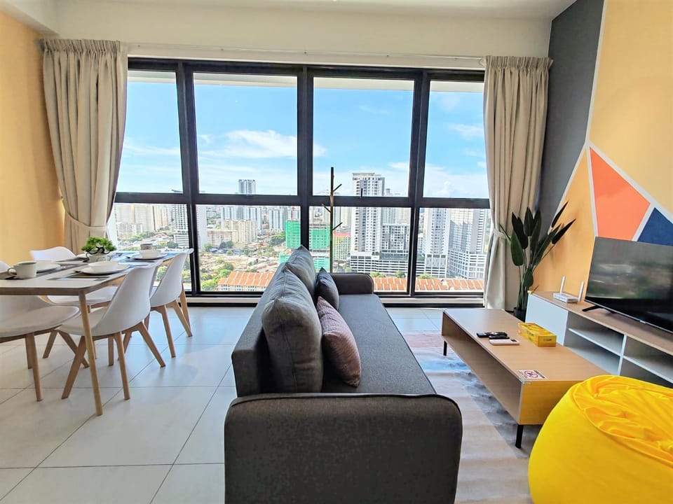Communal lounge/ TV room, View (from property/room), Living room, Seating area, Dining area