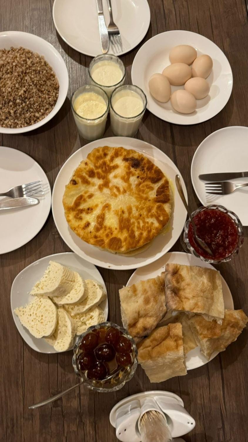Food and drinks, Breakfast, Lunch