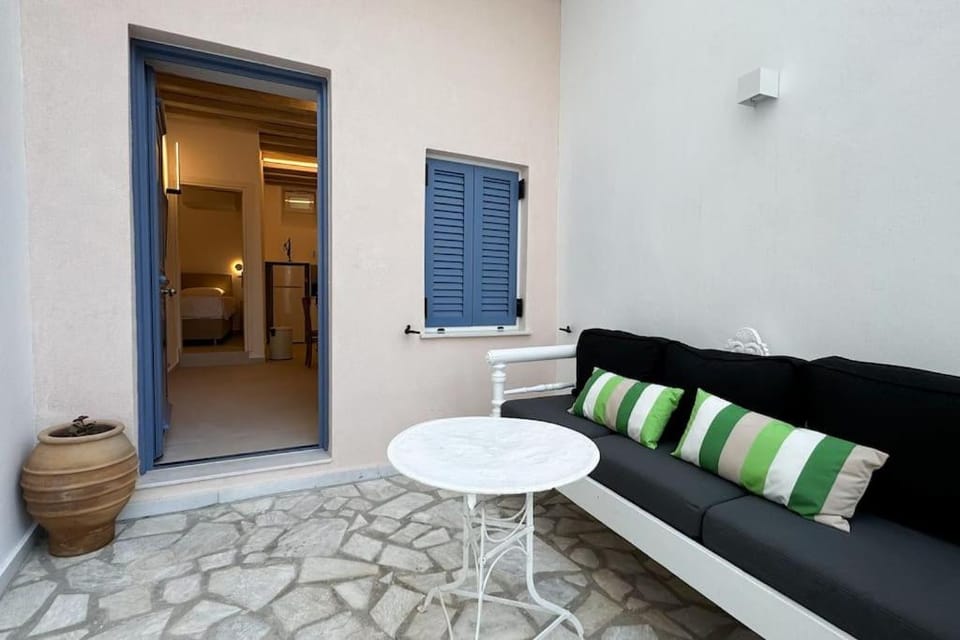 Patio, Living room, Seating area