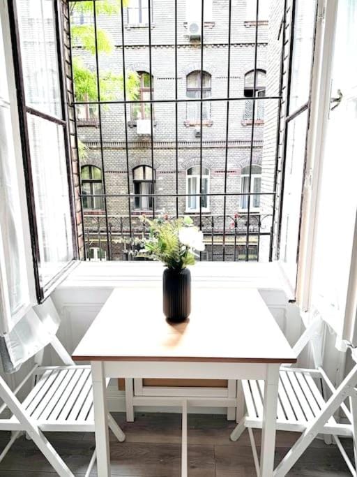 L1 City Centre Loft Apartment in Budapest