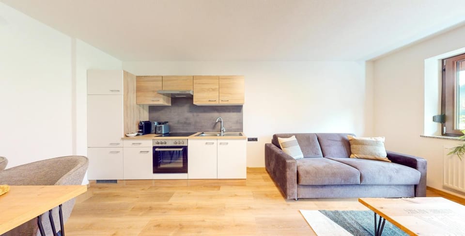 Kitchen or kitchenette, dishwasher, kitchen